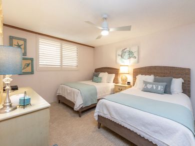 Wailea Vacation Rental Two Bedrooms Sleeps Six Walk to Beach